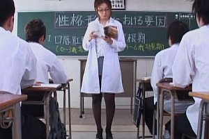 超级巨乳淫娃h(np)
